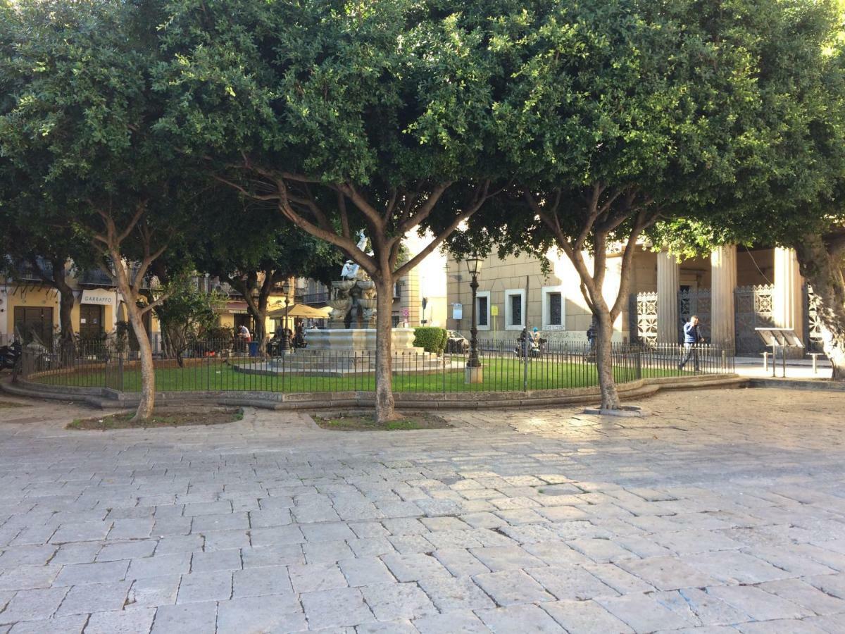 Corsovittorio111 Apartman Palermo Kültér fotó