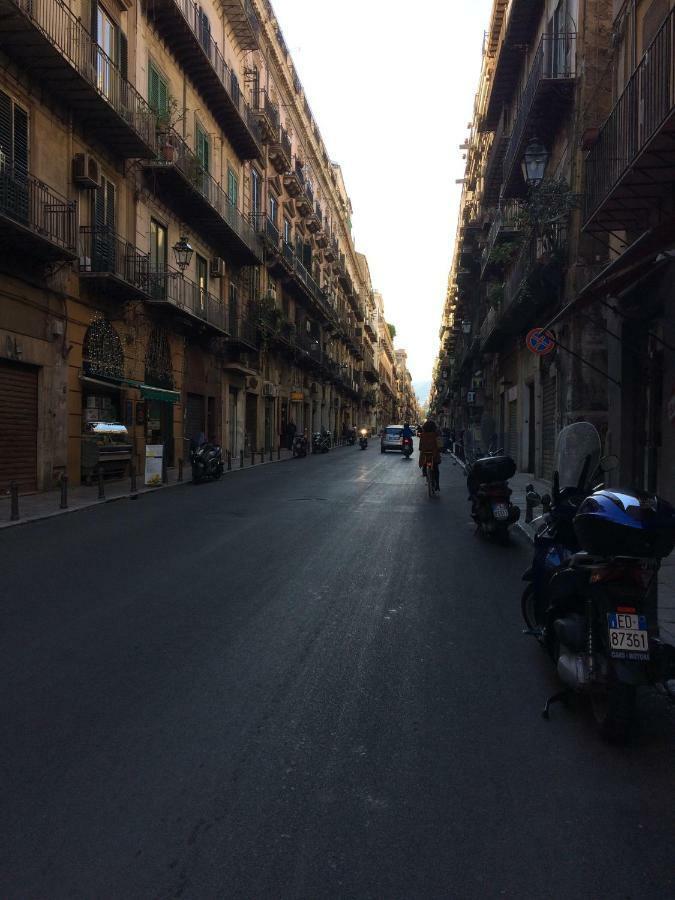 Corsovittorio111 Apartman Palermo Kültér fotó